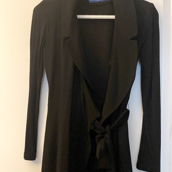 Aritzia blazer/jacket - Picture 2 of 3